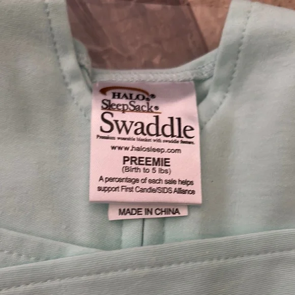 Halo Preemie Cotton Swaddle  in Mint New - Picture 2 of 3